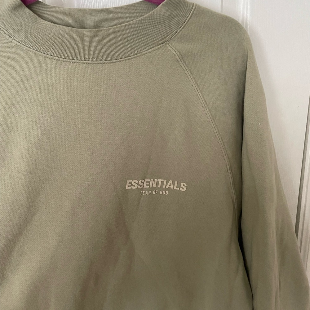 Essentials Crewneck Unisex